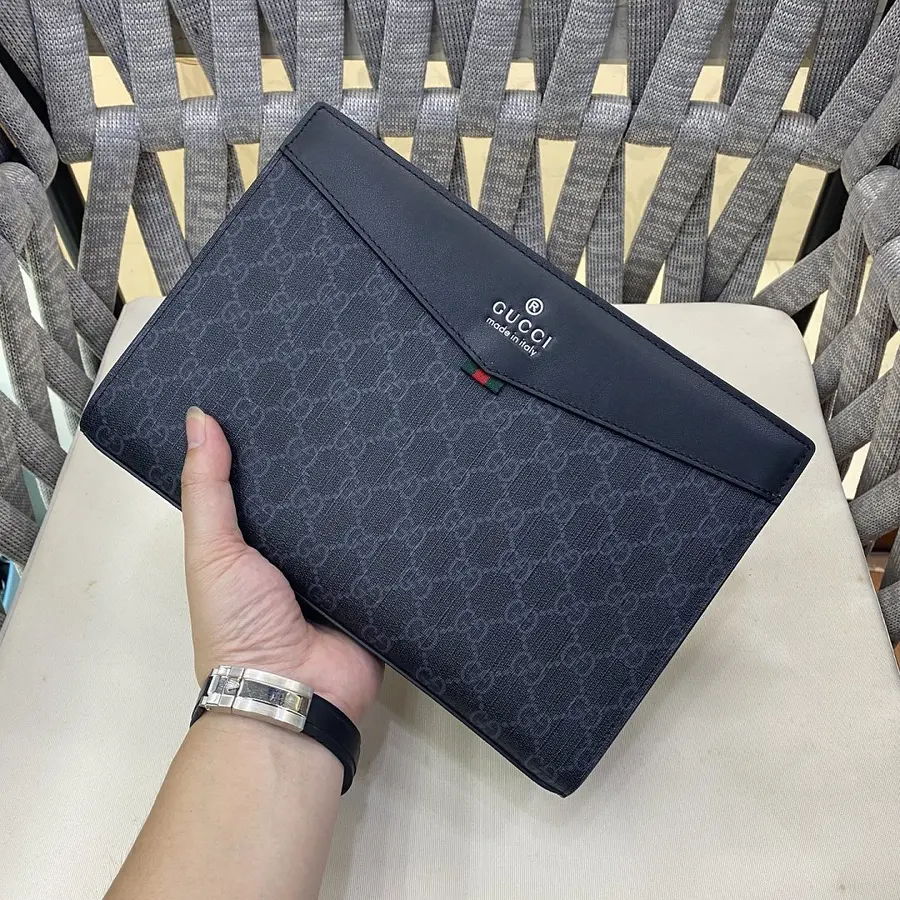 ルイ・ヴィトン（LOUIS VUITTON） クラッチバッグ 新品 メンズ レザー｜C3B061DB