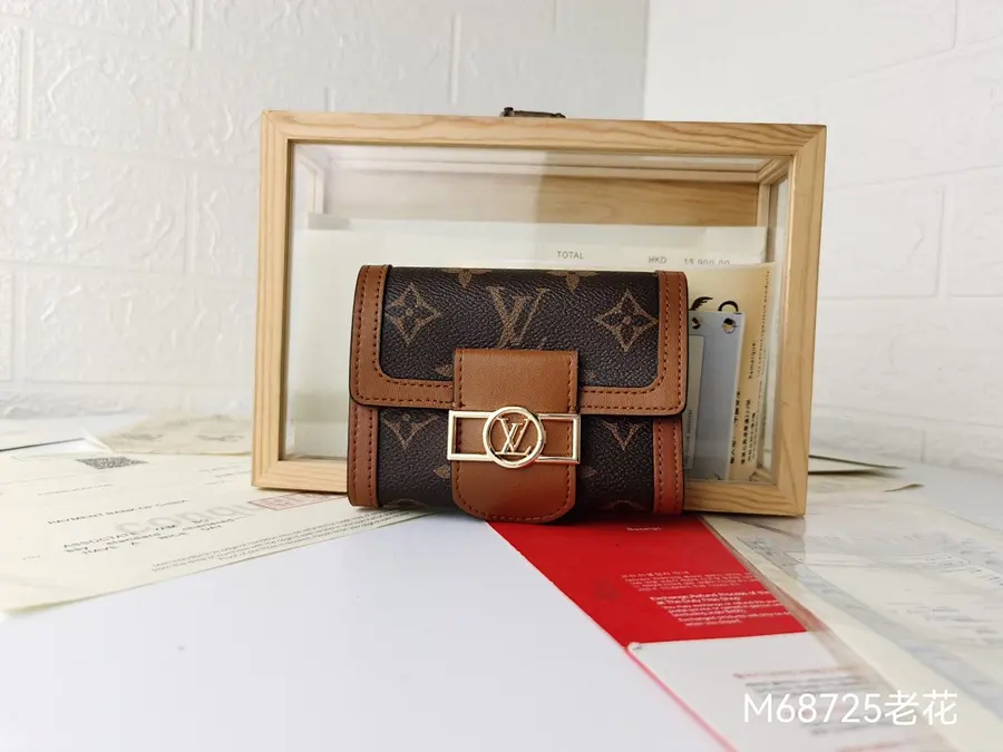ルイ・ヴィトン(LOUIS VUITTON) モノグラム コンパクト財布 レディース|新品 C4419DEFの商品画像