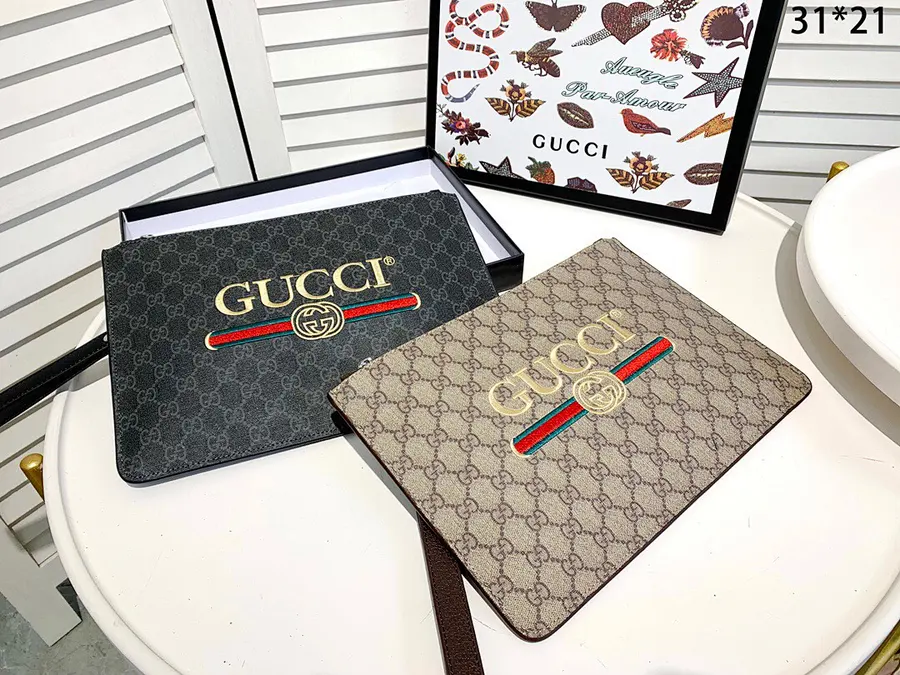 グッチ(GUCCI) クラッチバッグ 新品 メンズ レザー|C495DFF7の商品画像