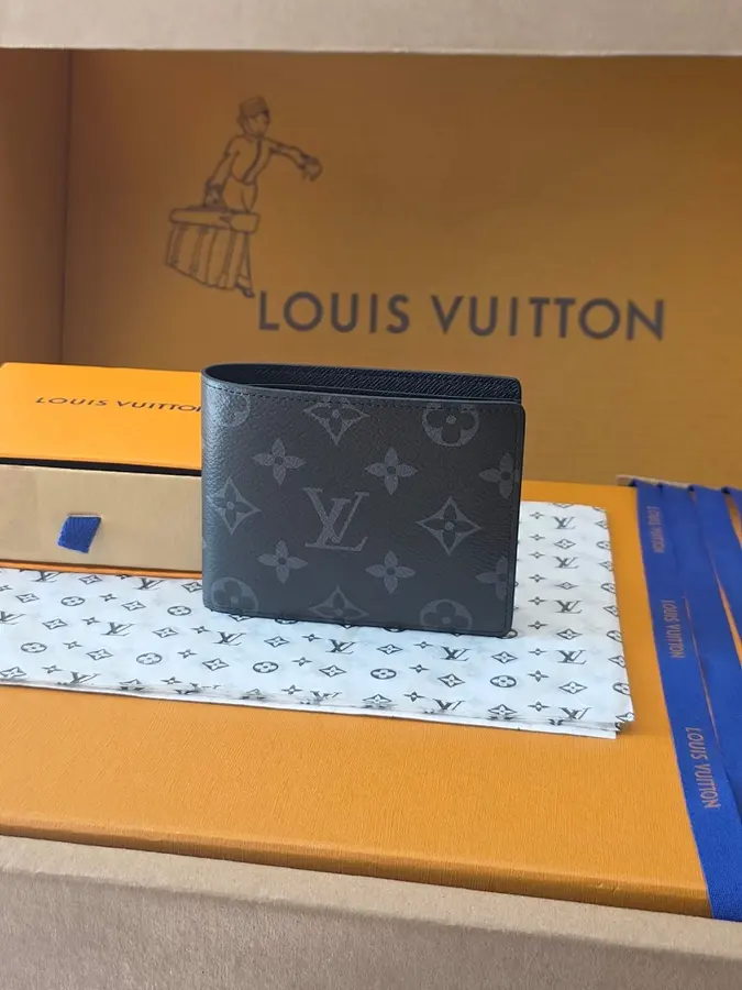 ルイ・ヴィトン（LOUIS VUITTON） コンパクト ミニ財布 メンズ｜新品 C64A8F0Aの商品画像