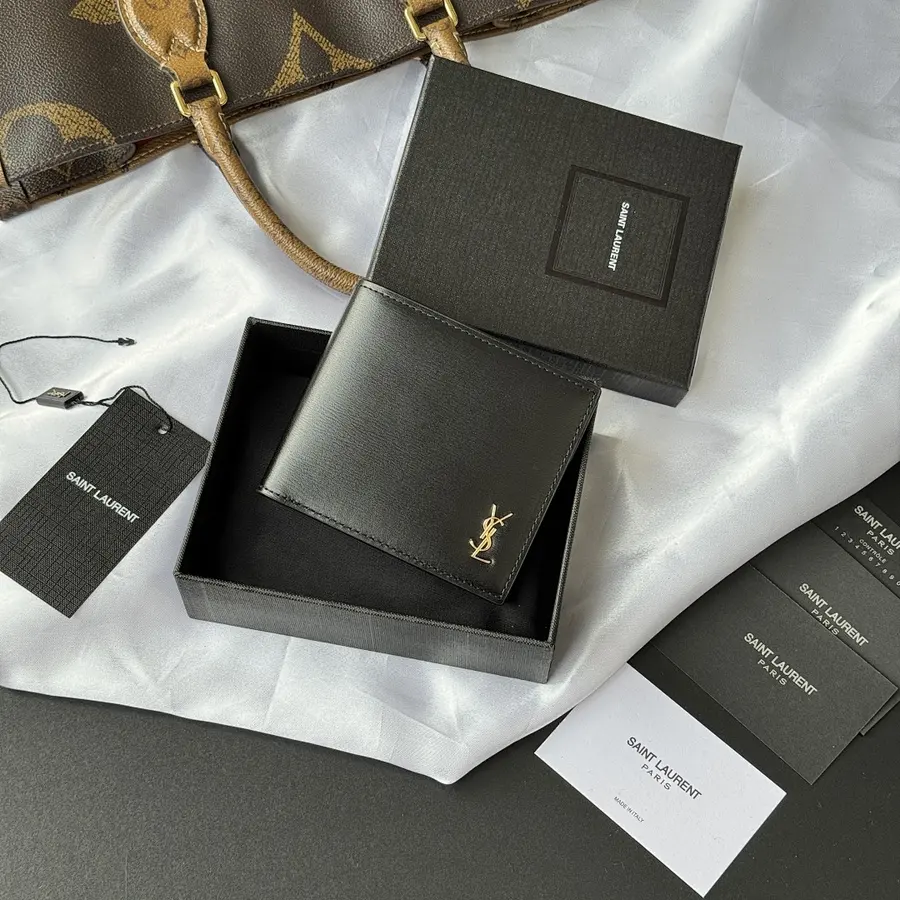サンローラン（SAINT LAURENT） ミニ財布 コンパクト メンズ｜新品 C654B47E