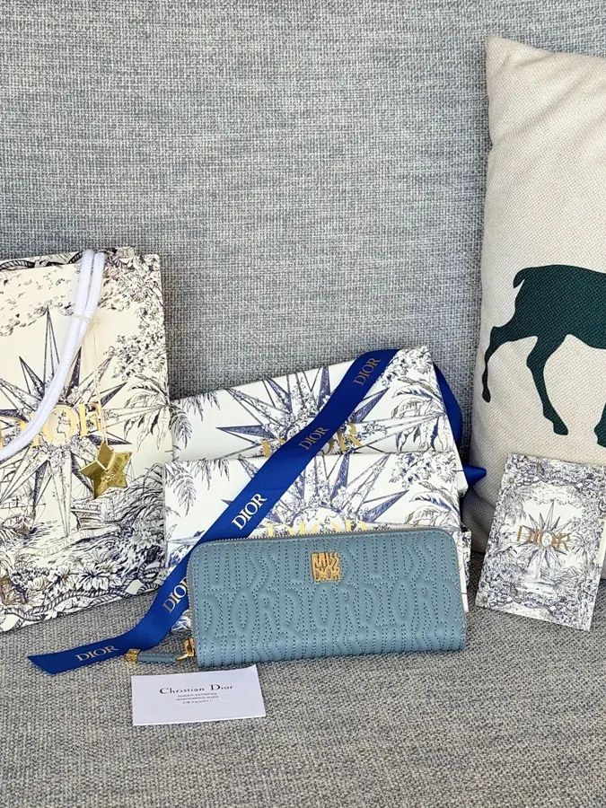 DIOR ディオール（DIOR） ファスナー仕様 ウォレット レディース｜新品 C9466991