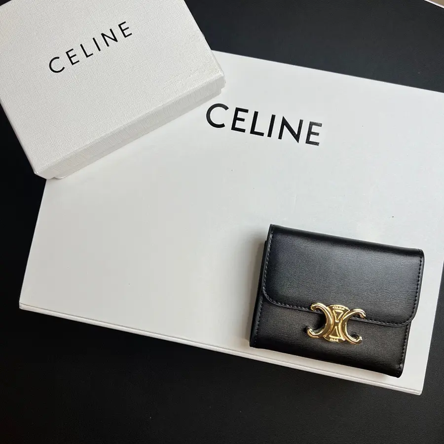 セリーヌ（CELINE） コンパクト財布 持ち歩きやすい レディース｜新品 CA1F4225
