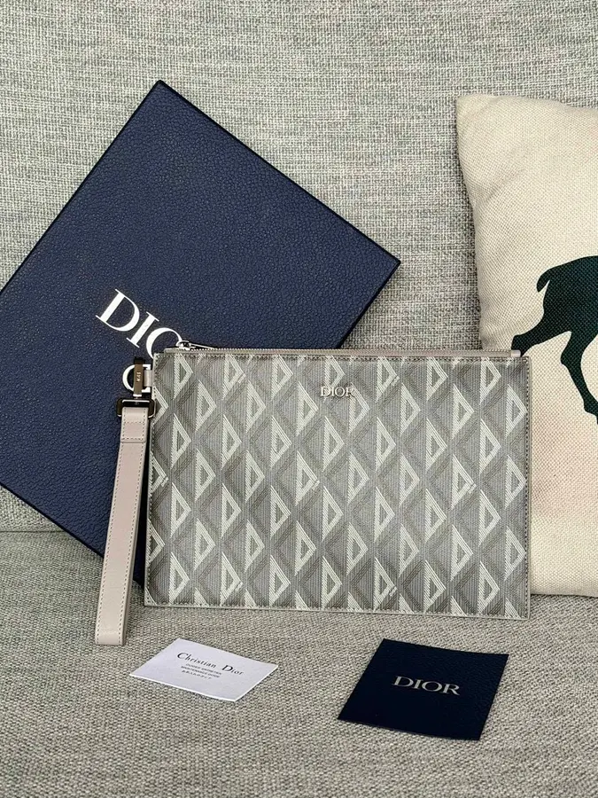 ディオール(DIOR) クラッチバッグ 新品 メンズ レザー|CA5D58DCの商品画像