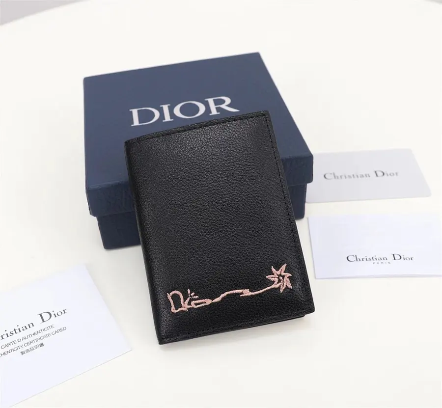 ディオール（DIOR） レザー カードケース レディース｜新品 CA94203F