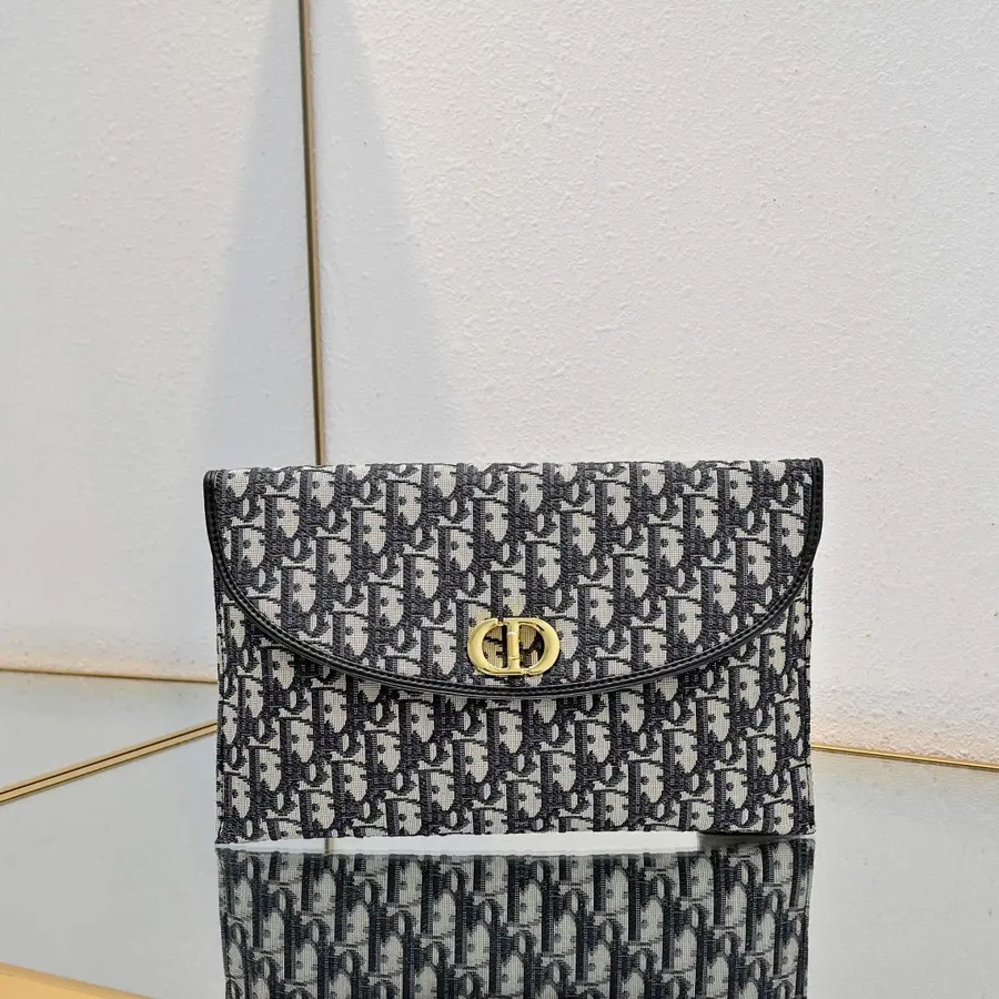 ディオール(DIOR) メンズ クラッチバッグ 手持ちタイプ|新品 CAB7E36Aの商品画像