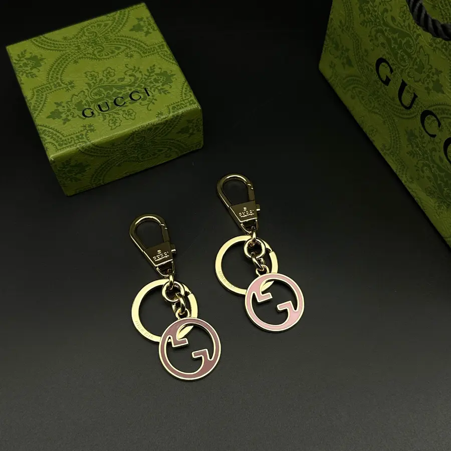 グッチ(GUCCI) キーホルダー メタル レディース|新品 CAEF31A0の商品画像