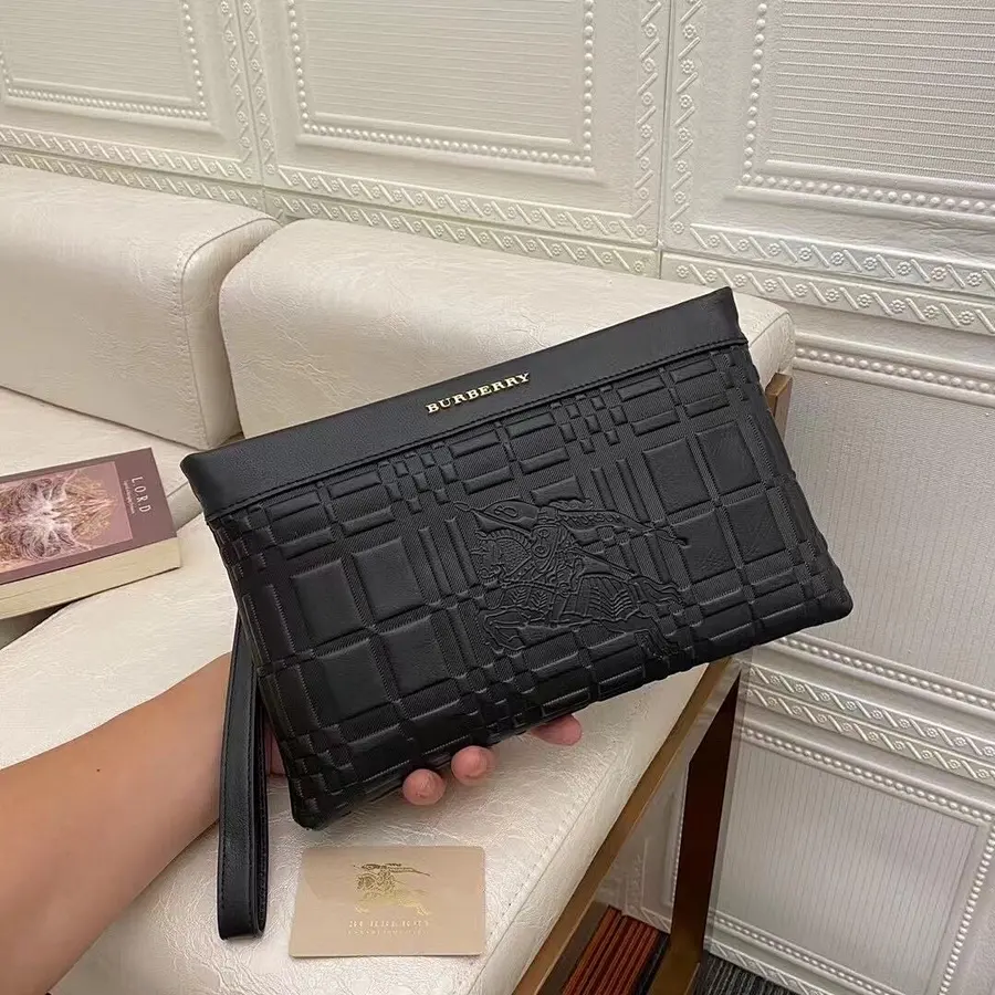 バーバリー（BURBERRY） レザー クラッチバッグ メンズ｜新品 CD0B377C