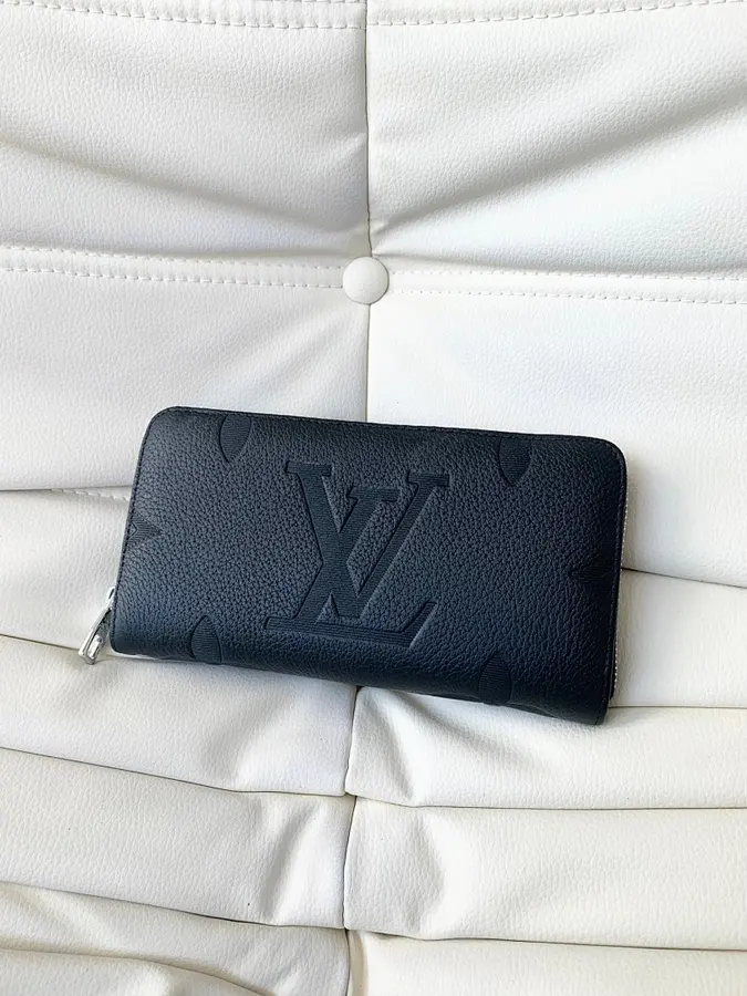 ルイ・ヴィトン（LOUIS VUITTON） レザー ロングウォレット メンズ｜新品 CDB0FD7Fの商品画像