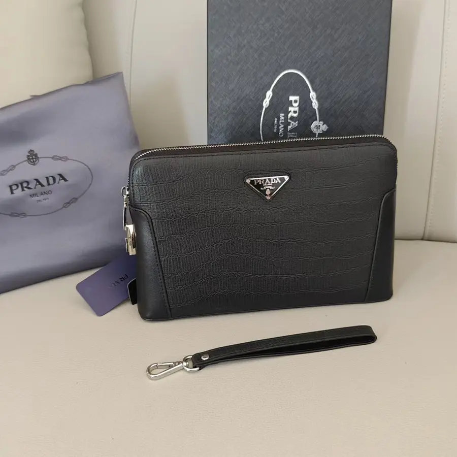 プラダ（PRADA） 手持ちタイプ クラッチバッグ メンズ｜新品 D01A780C
