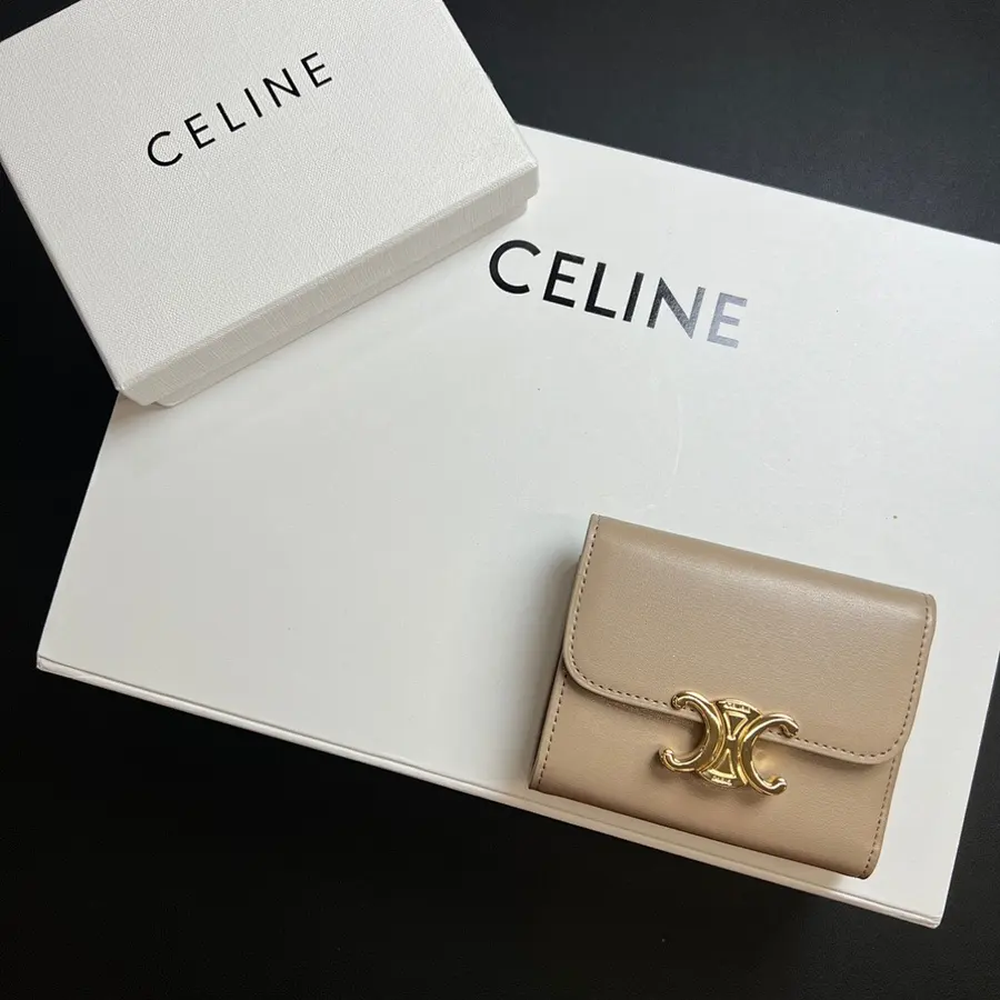 セリーヌ（CELINE） ミニ財布 新品 レディース レザー｜D240D3B8