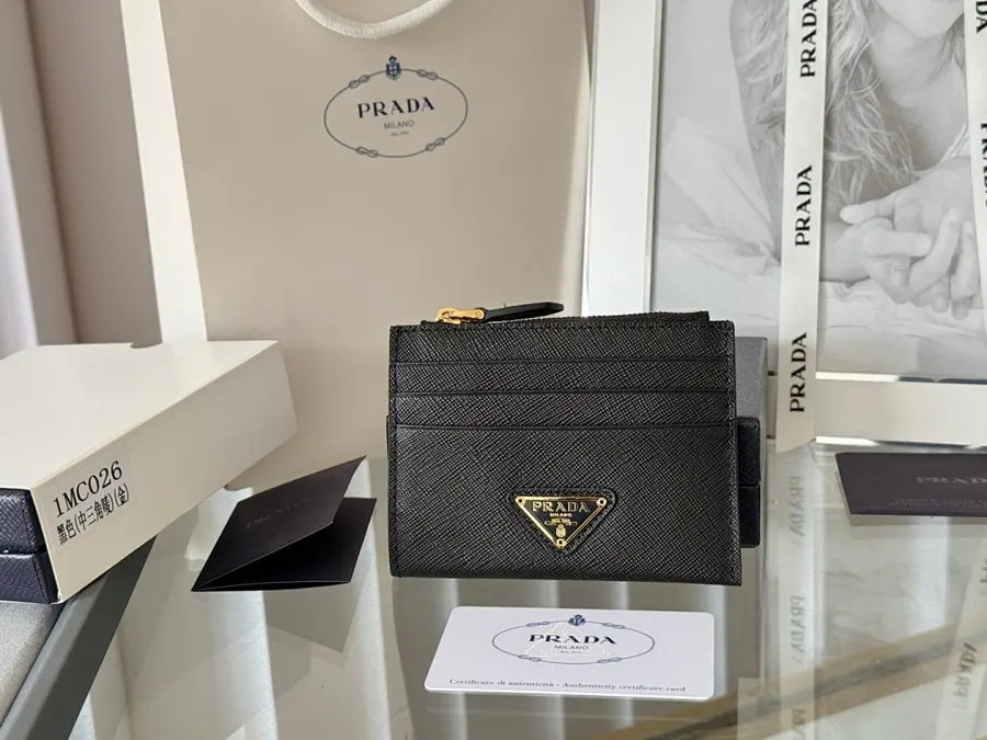 PRADA プラダ（PRADA） レザー カードホルダー レディース｜新品 D2B836A3