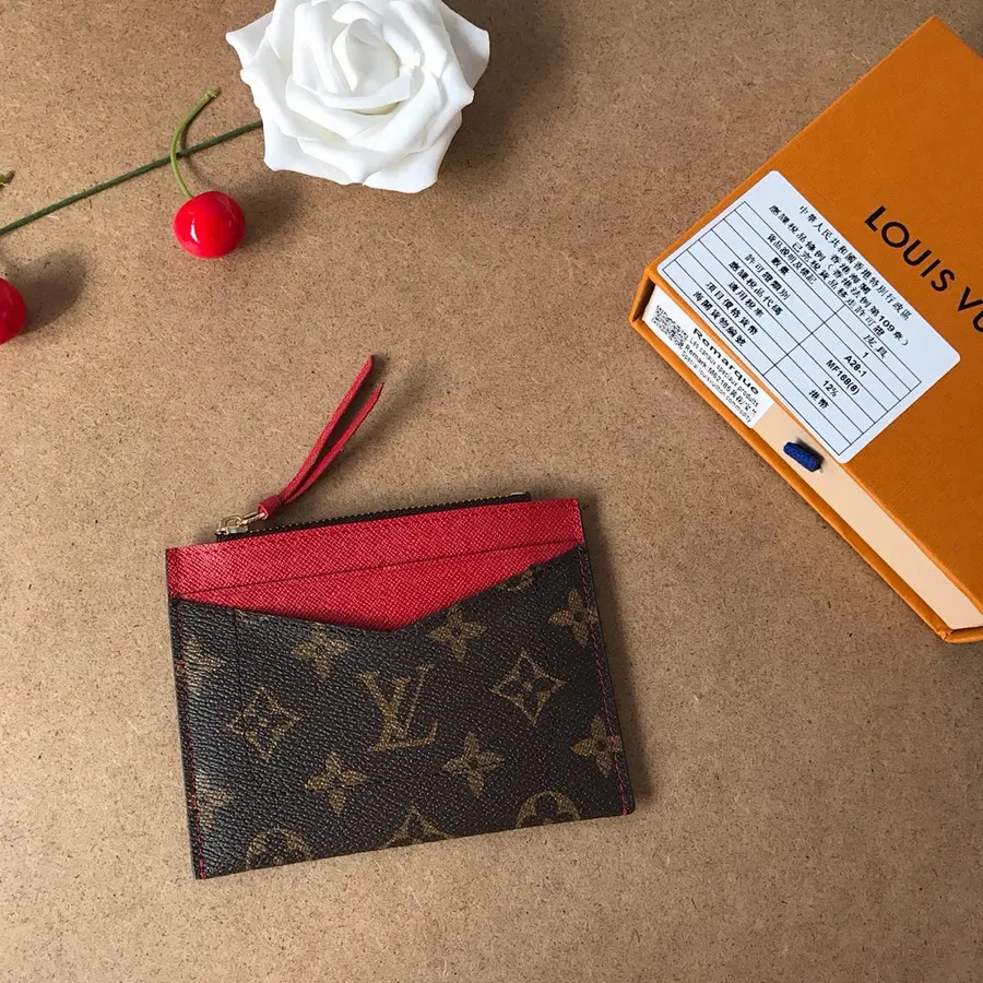 ルイ・ヴィトン（LOUIS VUITTON） カードホルダー 新品 レディース スリム｜D2C9F507