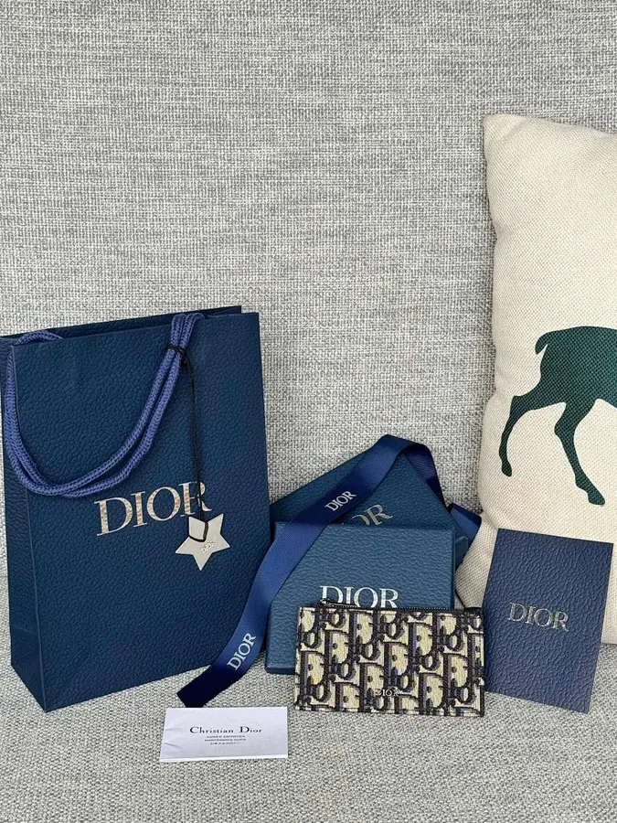 ディオール（DIOR） カードホルダー 新品 男女兼用 コンパクト｜D3259076