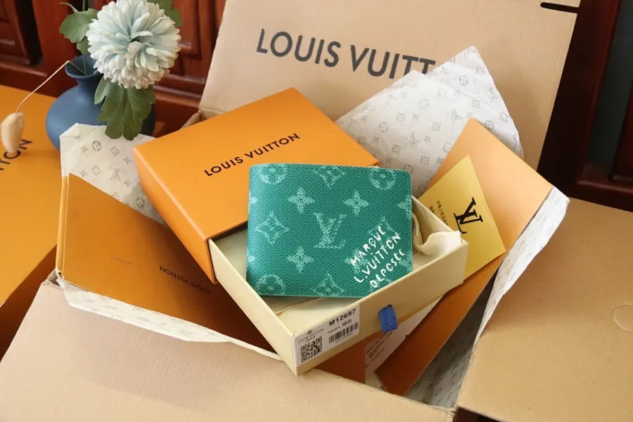 ルイ・ヴィトン（LOUIS VUITTON） コンパクト財布 新品 レディース コンパクト｜D382E550