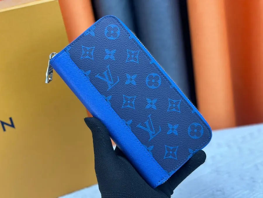 ルイ・ヴィトン（LOUIS VUITTON） メンズ 長財布 レザー｜新品 D3DA92A9