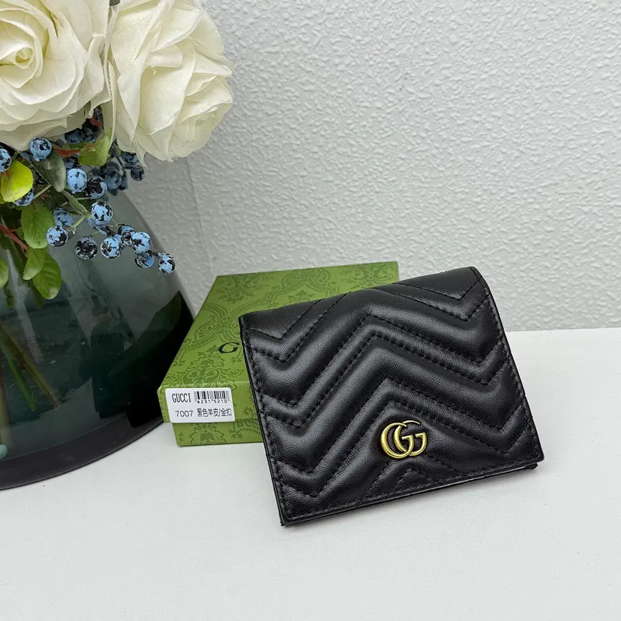 グッチ（GUCCI） レザー コンパクト財布 レディース｜新品 D42492A1