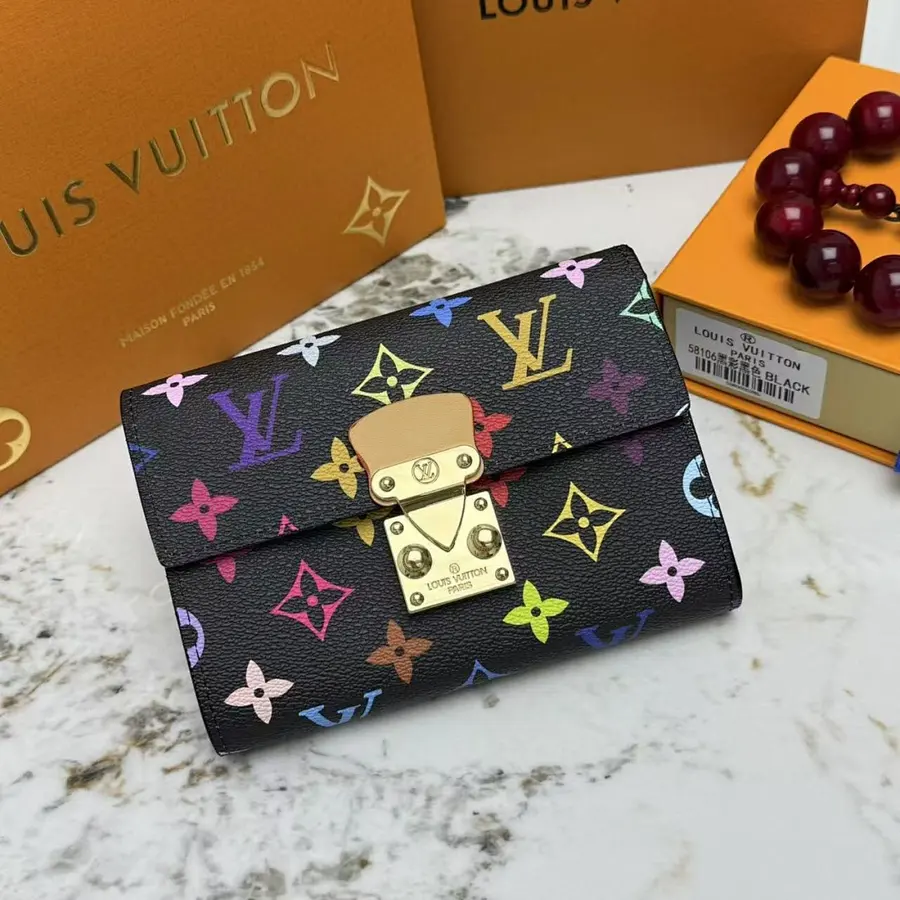 ルイ・ヴィトン（LOUIS VUITTON） レディース ミニ財布 レザー｜新品 D6226979