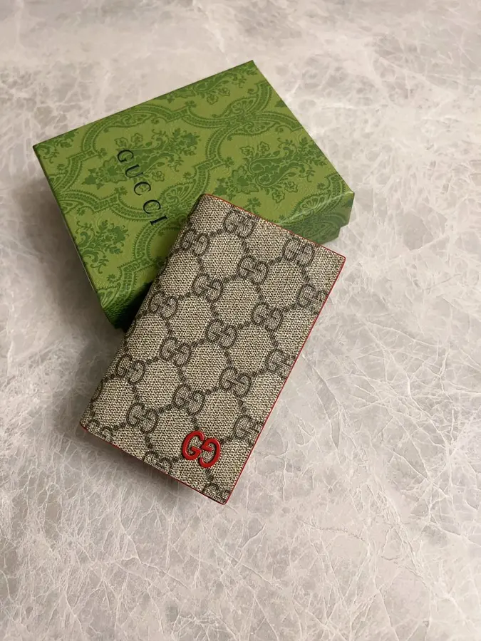 GUCCI グッチ（GUCCI） 持ち歩きやすい ミニ財布 メンズ｜新品 D643C357