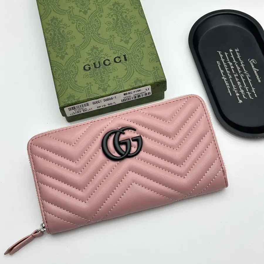 グッチ（GUCCI） ロングウォレット レザー レディース｜新品 D6A7F427
