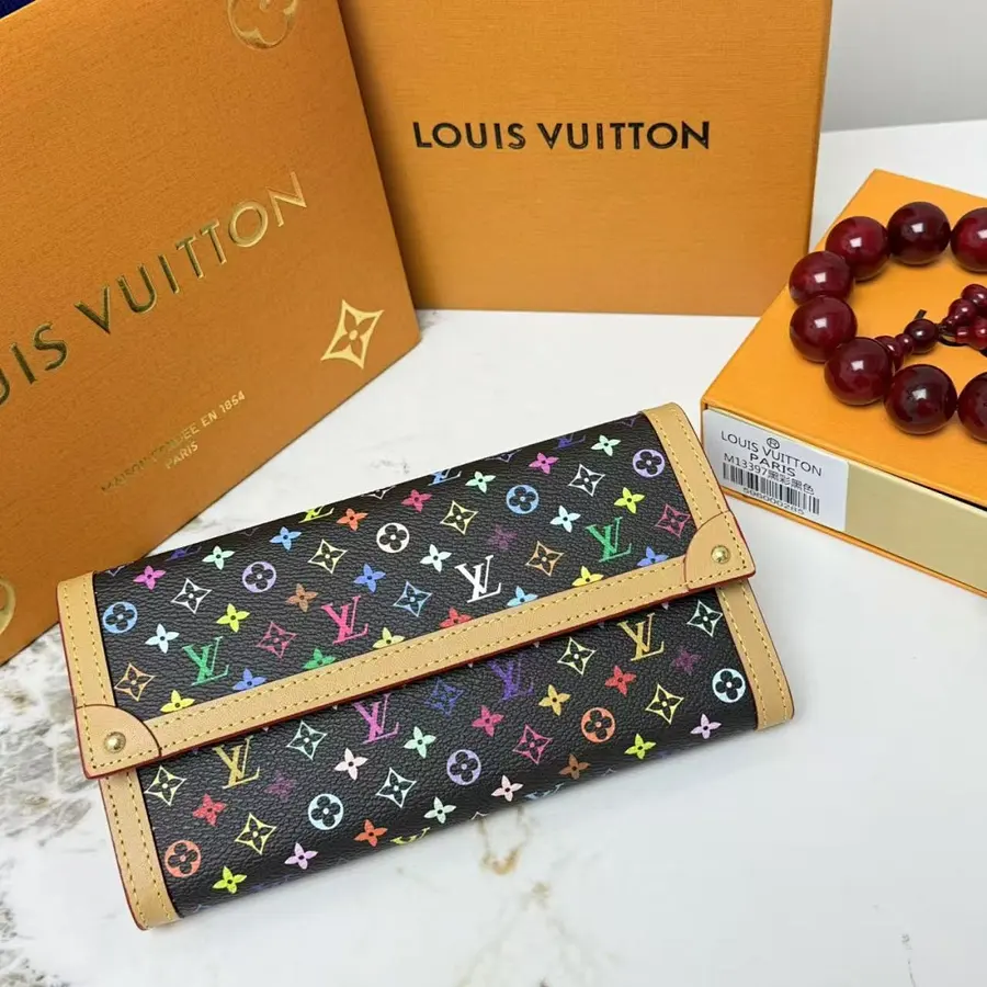 ルイ・ヴィトン（LOUIS VUITTON） レザー ロングウォレット レディース｜新品 D6CBAAF2