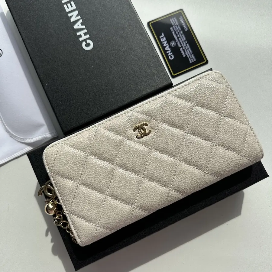 シャネル（CHANEL） レディース 長財布 ロングタイプ｜新品 D72FA0CB