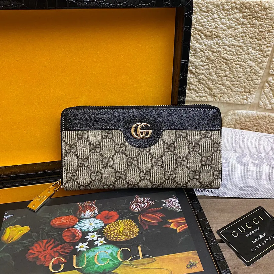 グッチ（GUCCI） メンズ 財布 ファスナー仕様｜新品 D73C57E1