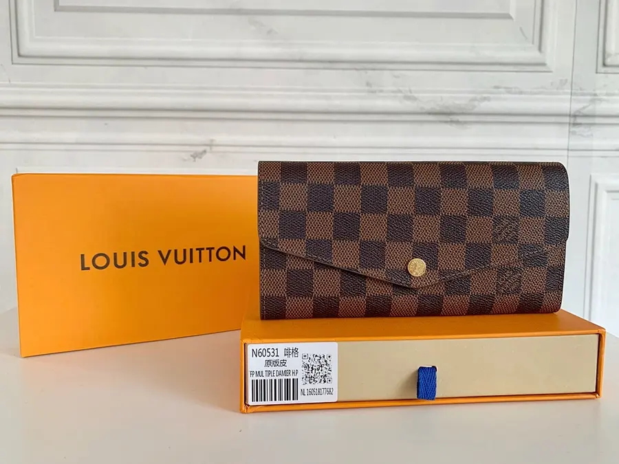 ルイ・ヴィトン(LOUIS VUITTON) ウォレット 新品 レディース デイリー向け|D8CA3A39の商品画像