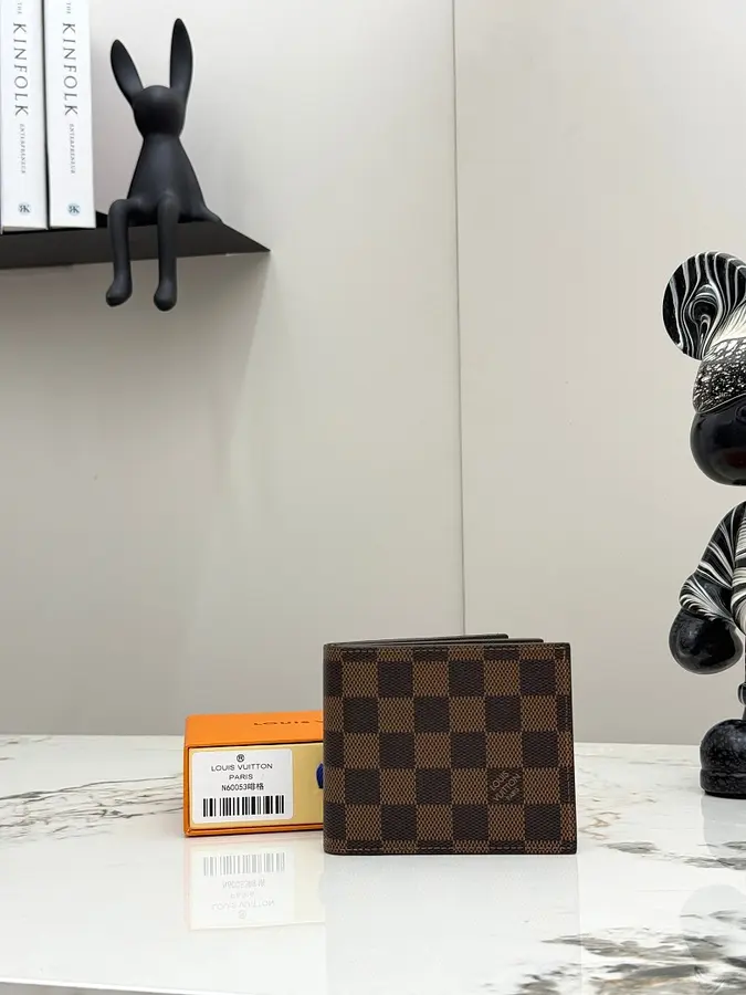 LOUIS VUITTON ルイ・ヴィトン（LOUIS VUITTON） ミニ財布 新品 メンズ コンパクト｜D8D49C51