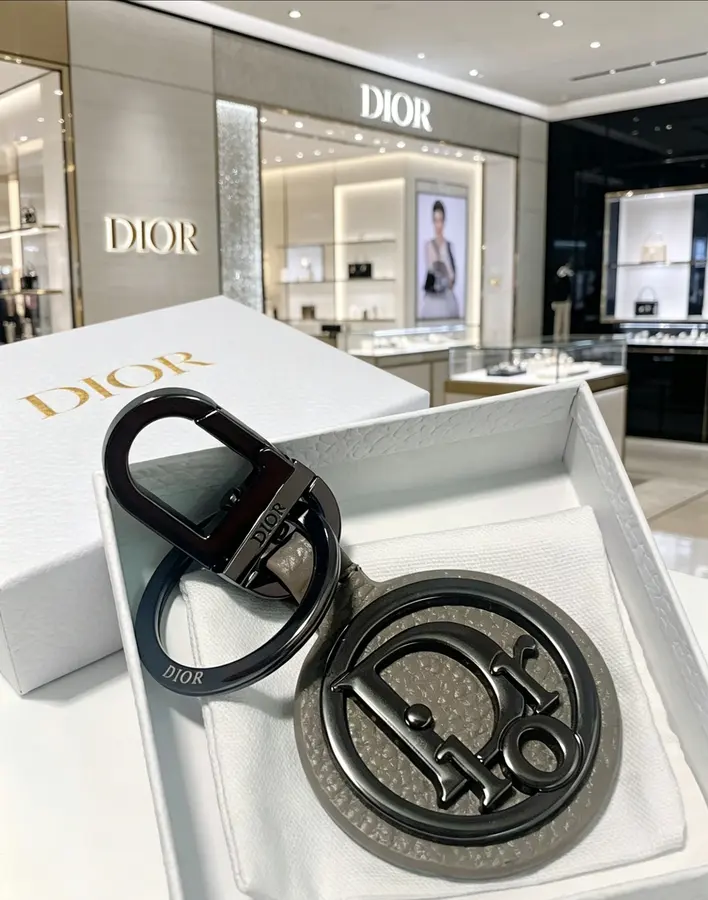 ディオール（DIOR） キーホルダー メタル レディース｜新品 D9056FD6