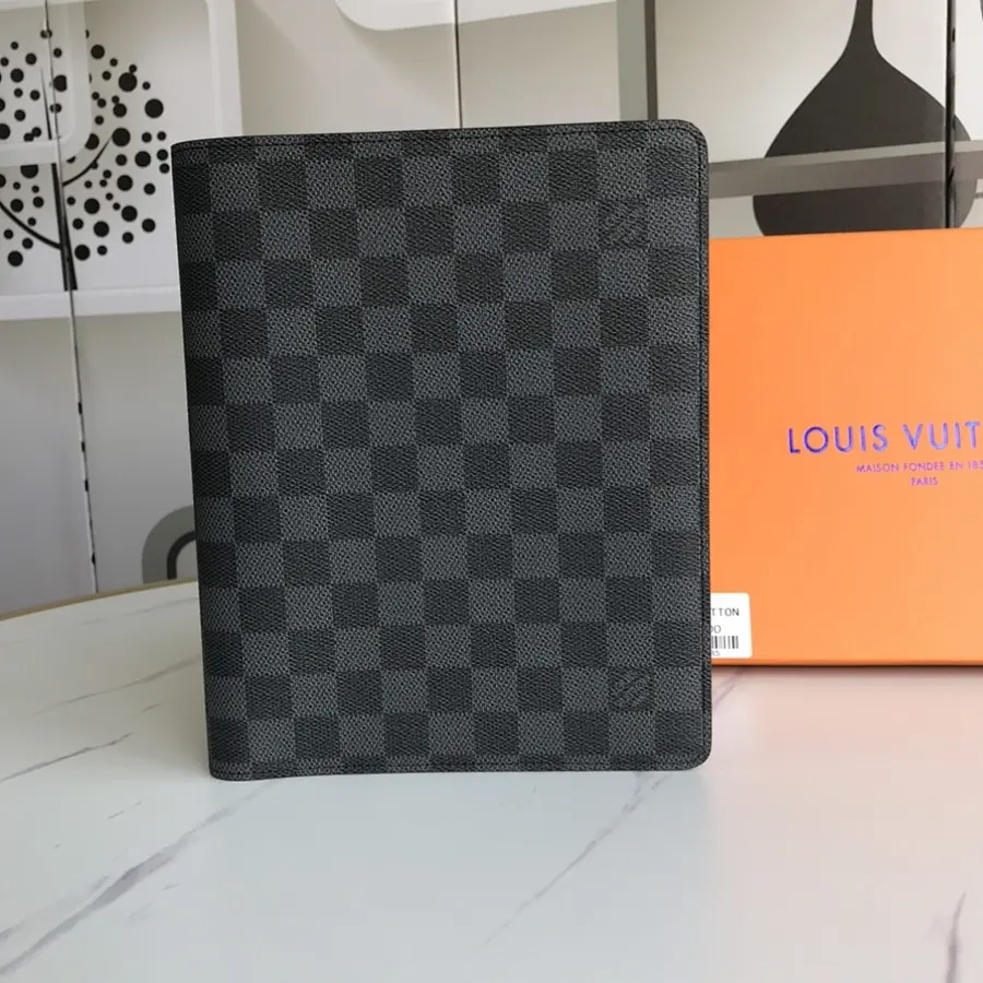 LOUIS VUITTON ルイ・ヴィトン(LOUIS VUITTON) レザー カードホルダー メンズ|新品 DA4F3564