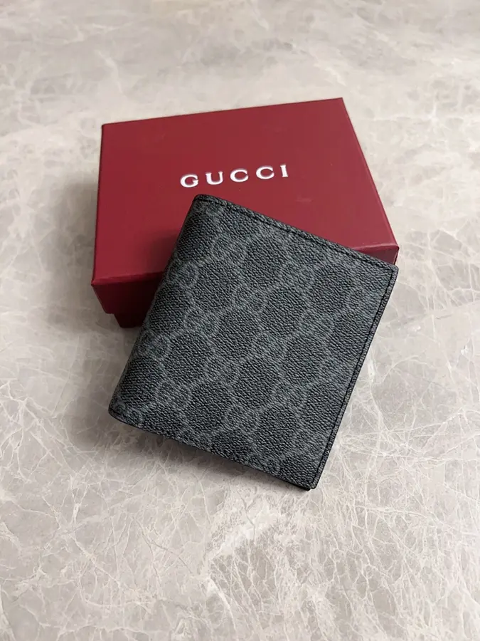 グッチ(GUCCI) レディース ミニ財布 レザー|新品 DA877DEEの商品画像