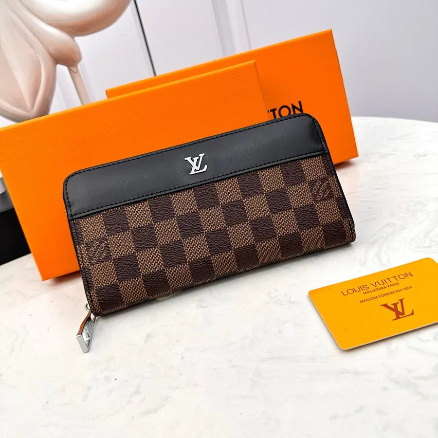 ルイ・ヴィトン（LOUIS VUITTON） メンズ ウォレット デイリー向け｜新品 DDBDC7C5