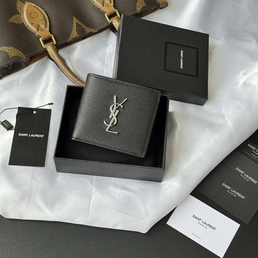 サンローラン（SAINT LAURENT） ミニ財布 持ち歩きやすい メンズ｜新品 E0ACB6A4