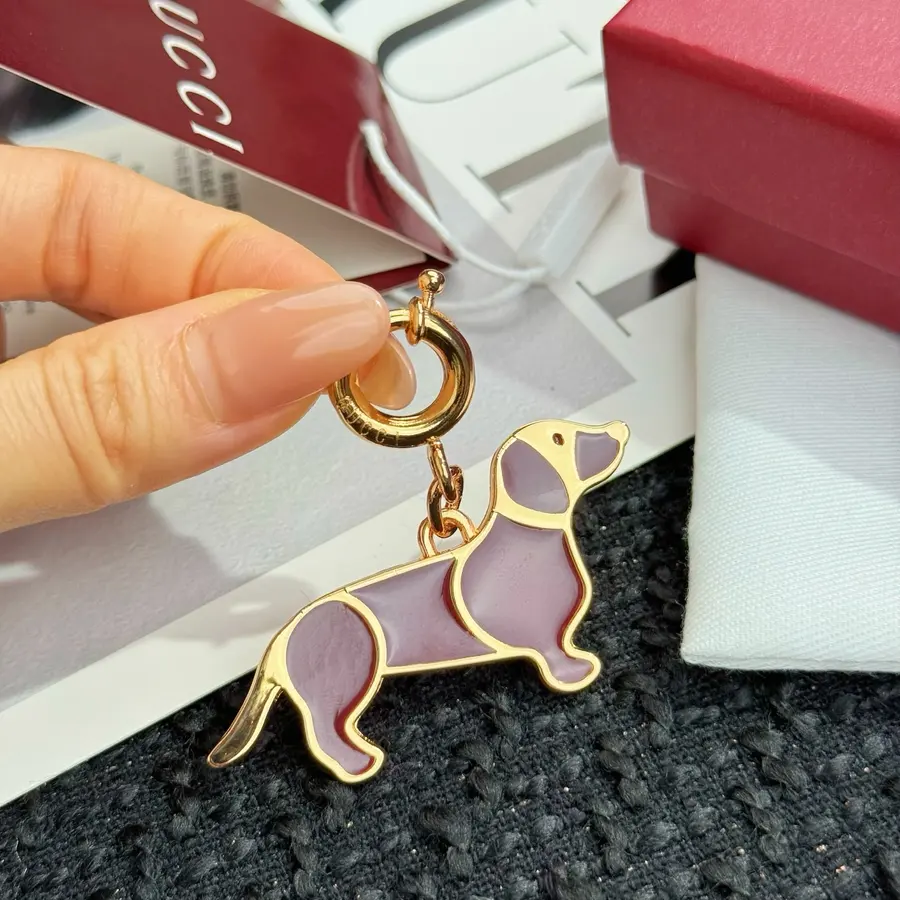 グッチ（GUCCI） レディース キーホルダー バッグアクセサリー｜新品 E1EB66D9の商品画像