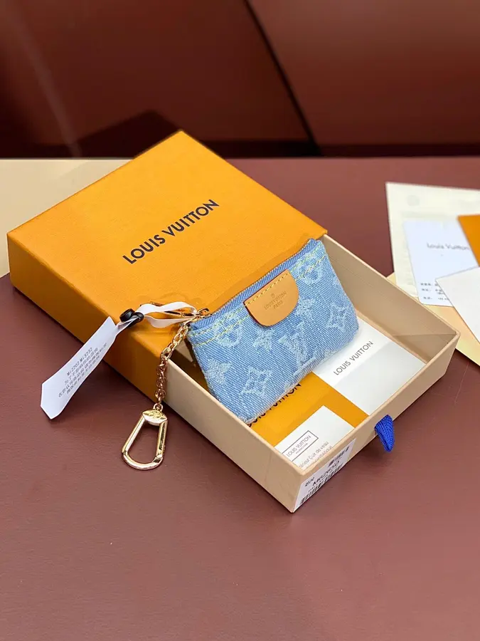 ルイ・ヴィトン（LOUIS VUITTON） コンパクト 小銭入れ レディース｜新品 E2B11937