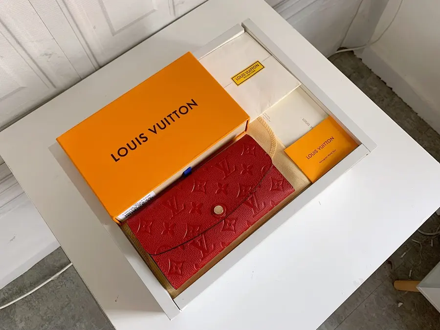 ルイ・ヴィトン（LOUIS VUITTON） 財布 デイリー向け レディース｜新品 E5DA35A8