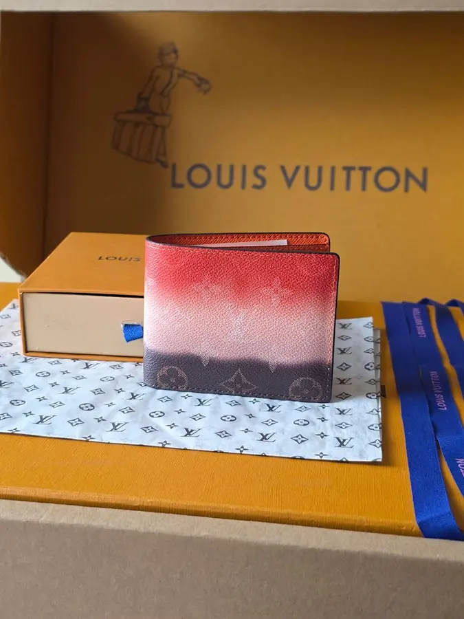 ルイ・ヴィトン（LOUIS VUITTON） ミニ財布 持ち歩きやすい メンズ｜新品 E63EF274
