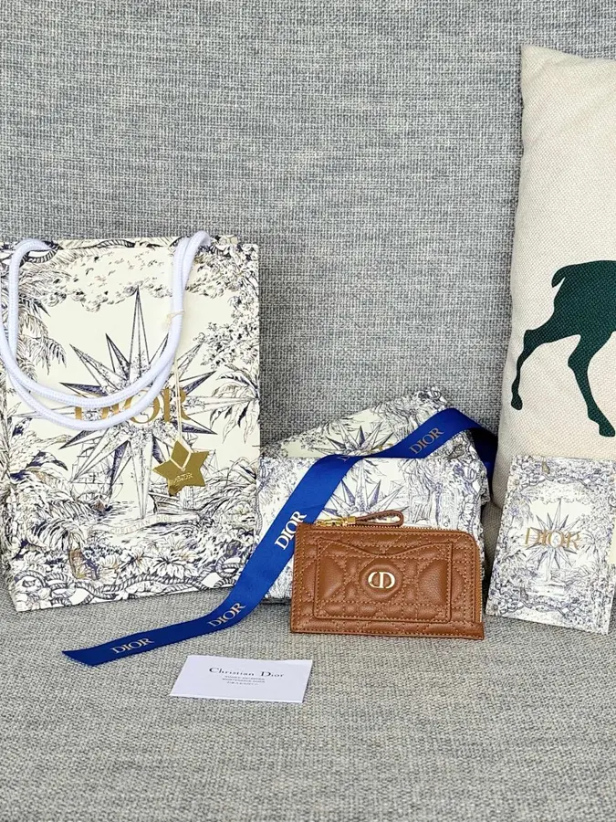 ディオール（DIOR） スリム カードホルダー 男女兼用｜新品 EA6BF605の商品画像