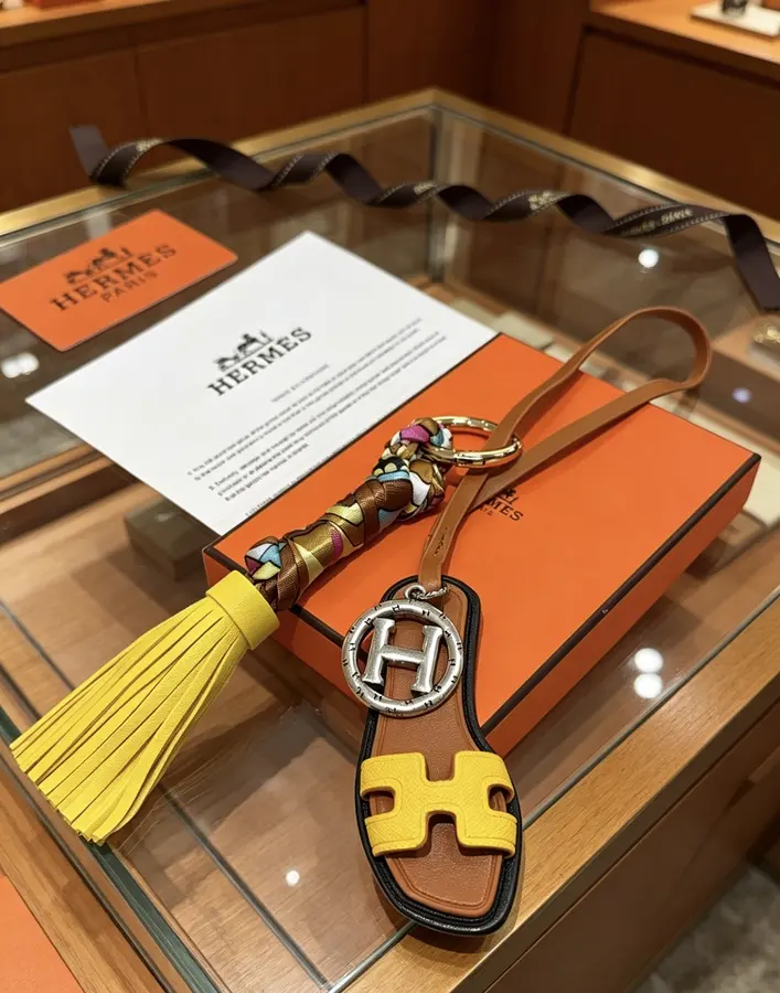 エルメス(HERMÈS) メタル キーリング レディース|新品 EAF87743の商品画像