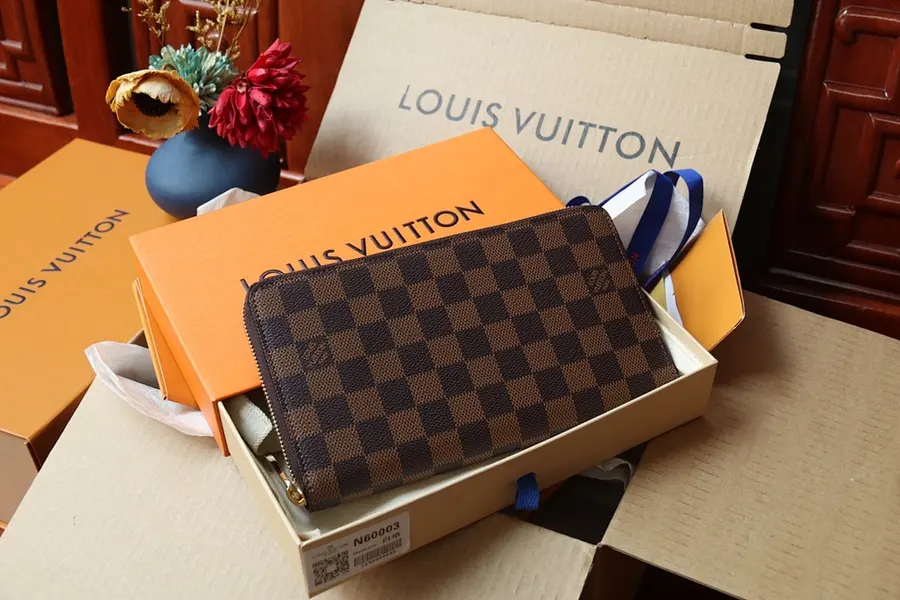 ルイ・ヴィトン（LOUIS VUITTON） ロングタイプ 長財布 メンズ｜新品 ED043BDEの商品画像