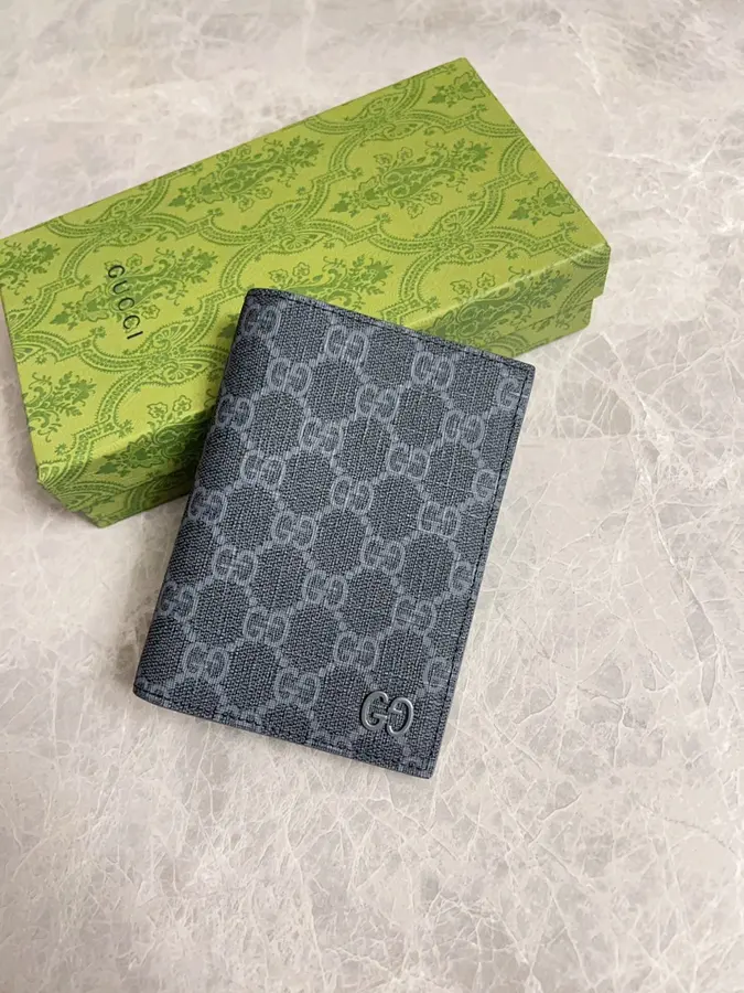 GUCCI グッチ（GUCCI） レザー パスポートケース メンズ｜新品 ED996864