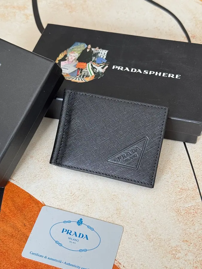 プラダ（PRADA） メンズ カードホルダー コンパクト｜新品 EDDFE476