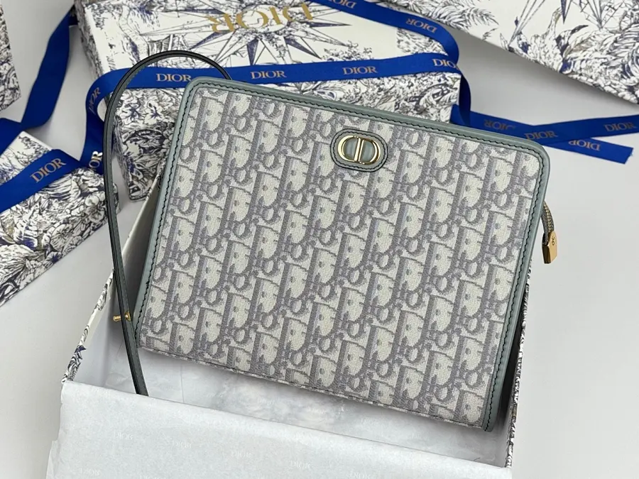 ディオール（DIOR） クラッチバッグ 新品 メンズ 手持ちタイプ｜EF09F64Cの商品画像