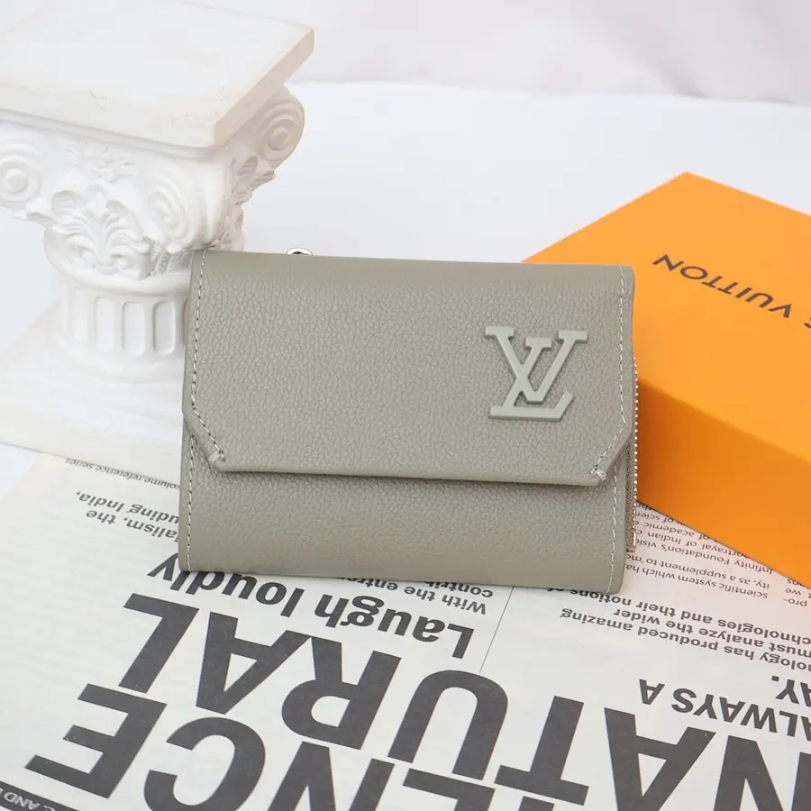 ルイ・ヴィトン（LOUIS VUITTON） コンパクト財布 レザー レディース｜新品 EF22206Bの商品画像