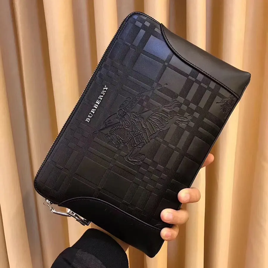 バーバリー（BURBERRY） メンズ クラッチバッグ レザー｜新品 EF675DAE