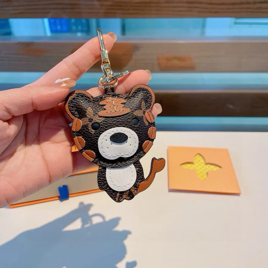 ルイ・ヴィトン（LOUIS VUITTON） 男女兼用 キーケース コンパクト｜新品 F01D30E3の商品画像