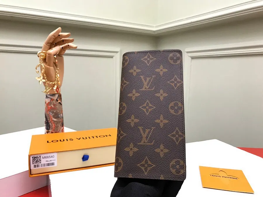 ルイ・ヴィトン（LOUIS VUITTON） 長財布 新品 メンズ 収納しやすい｜F188CA10