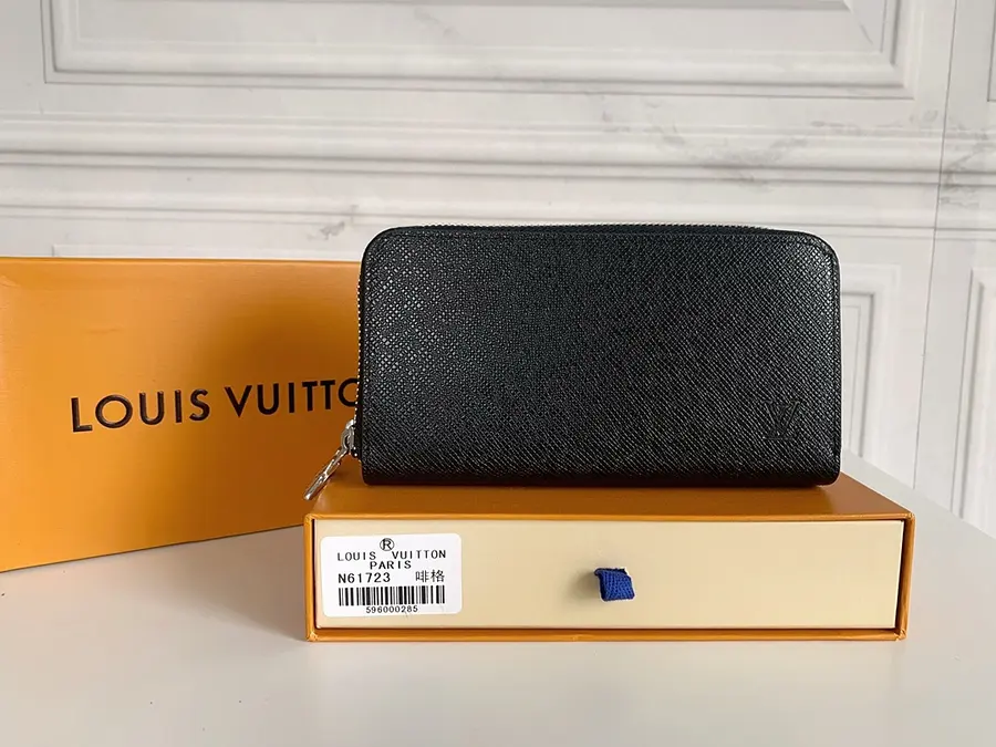 ルイ・ヴィトン（LOUIS VUITTON） レディース ロングウォレット レザー｜新品 F1AAAF9D