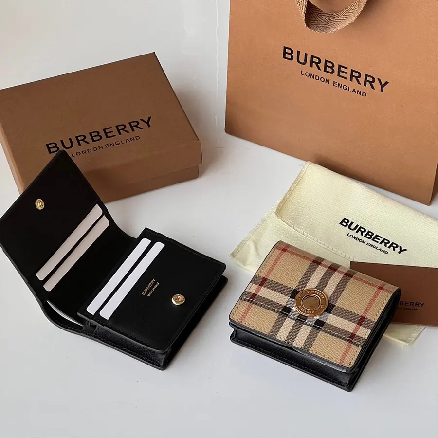 BURBERRY バーバリー（BURBERRY） レディース コンパクト財布 持ち歩きやすい｜新品 F360DA5A